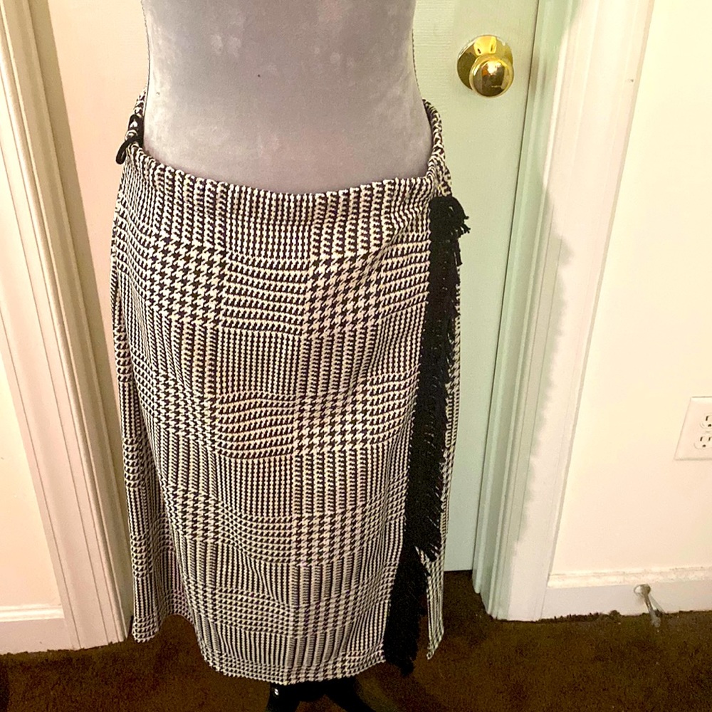 Brand new skirt